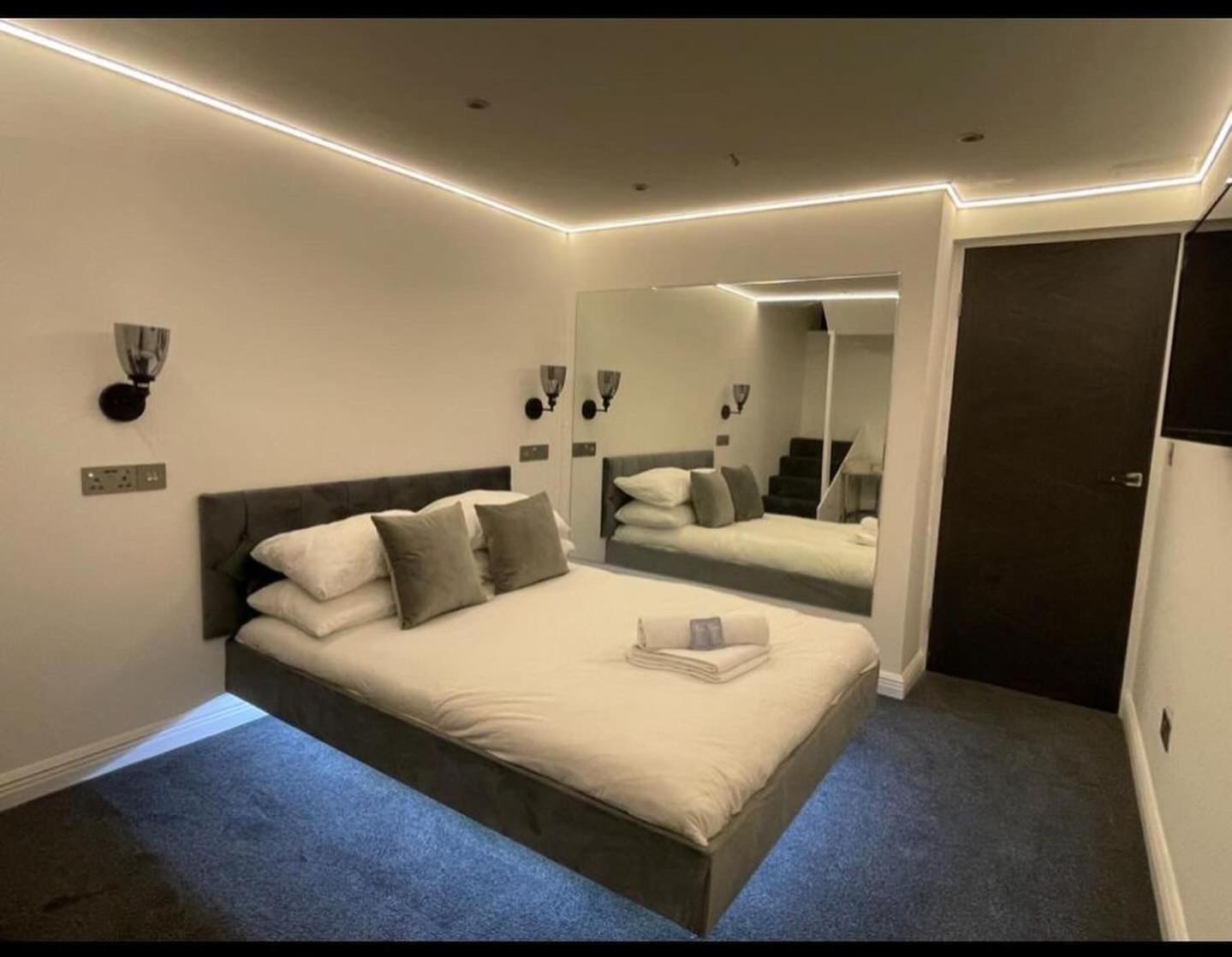 Edinburgh City 2Bedroom & Steam Room! 외부 사진